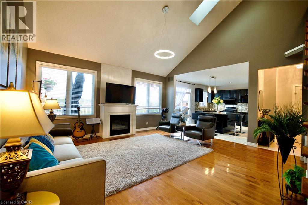 704 ZURICH Drive thumbnail 9