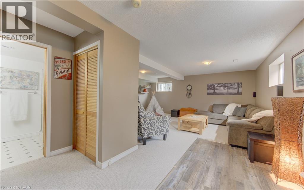 108 OPRINGTON Court thumbnail 24
