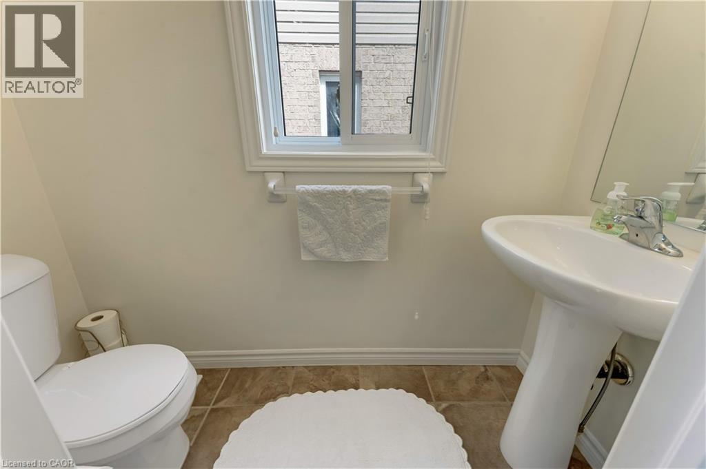 109 ROBERT SIMONE Way thumbnail 13