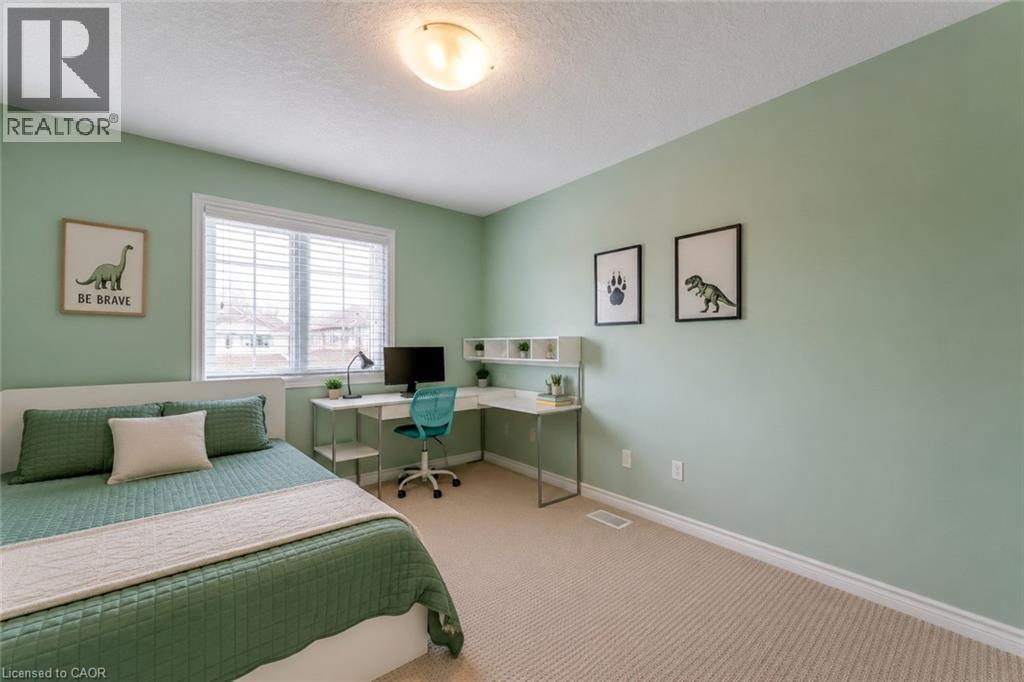 109 ROBERT SIMONE Way thumbnail 25