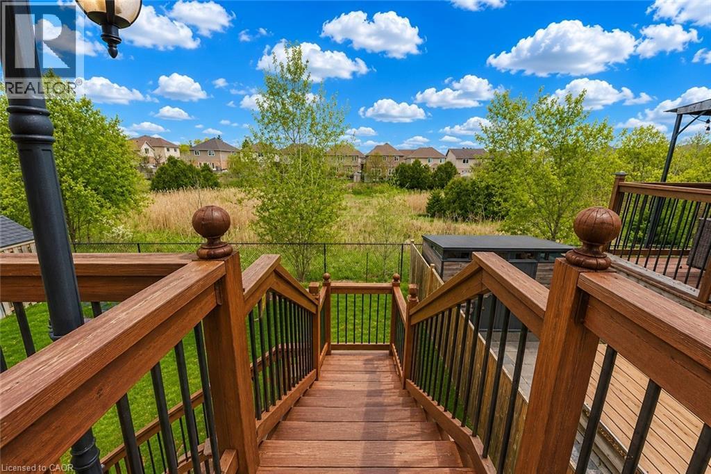 109 ROBERT SIMONE Way thumbnail 38