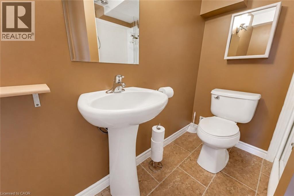 109 ROBERT SIMONE Way thumbnail 36