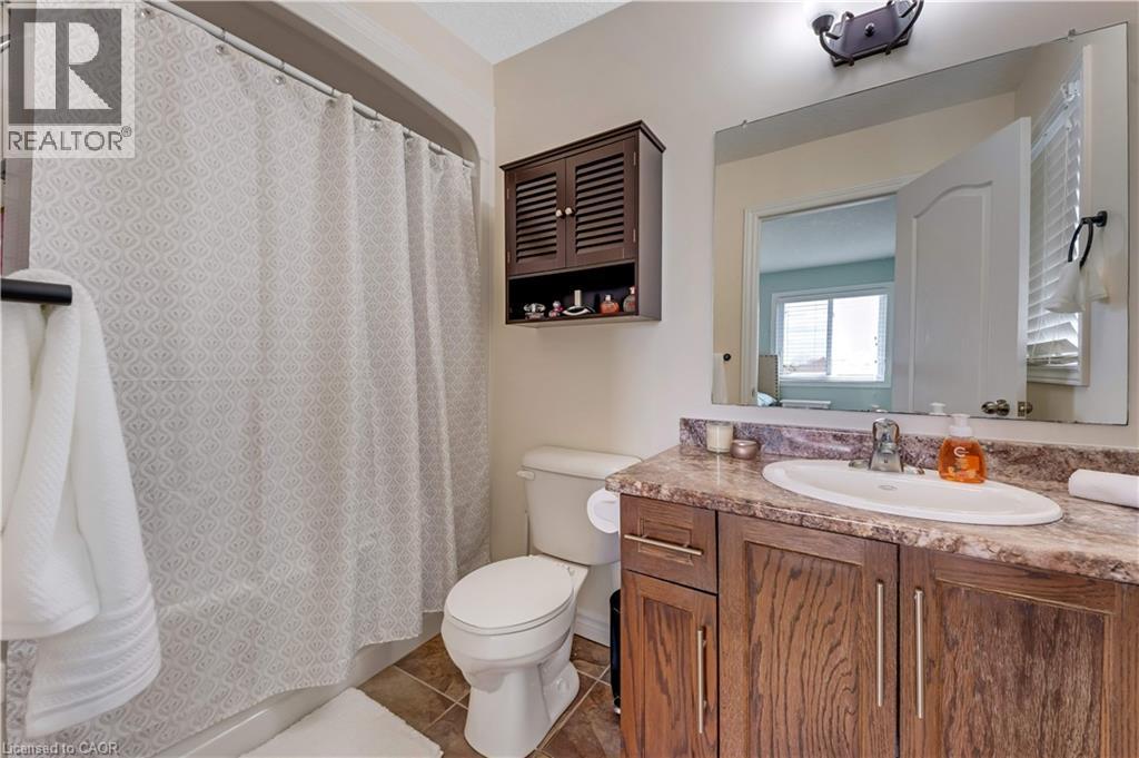 109 ROBERT SIMONE Way thumbnail 26