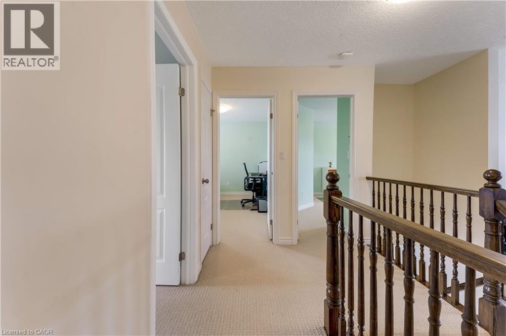 109 ROBERT SIMONE Way thumbnail 29