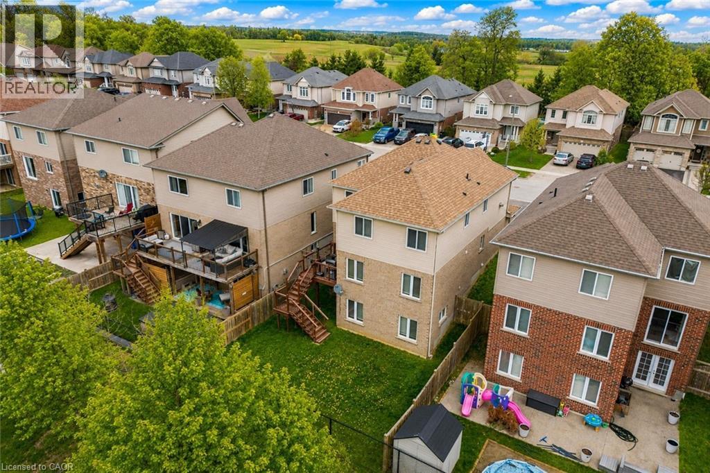 109 ROBERT SIMONE Way thumbnail 42