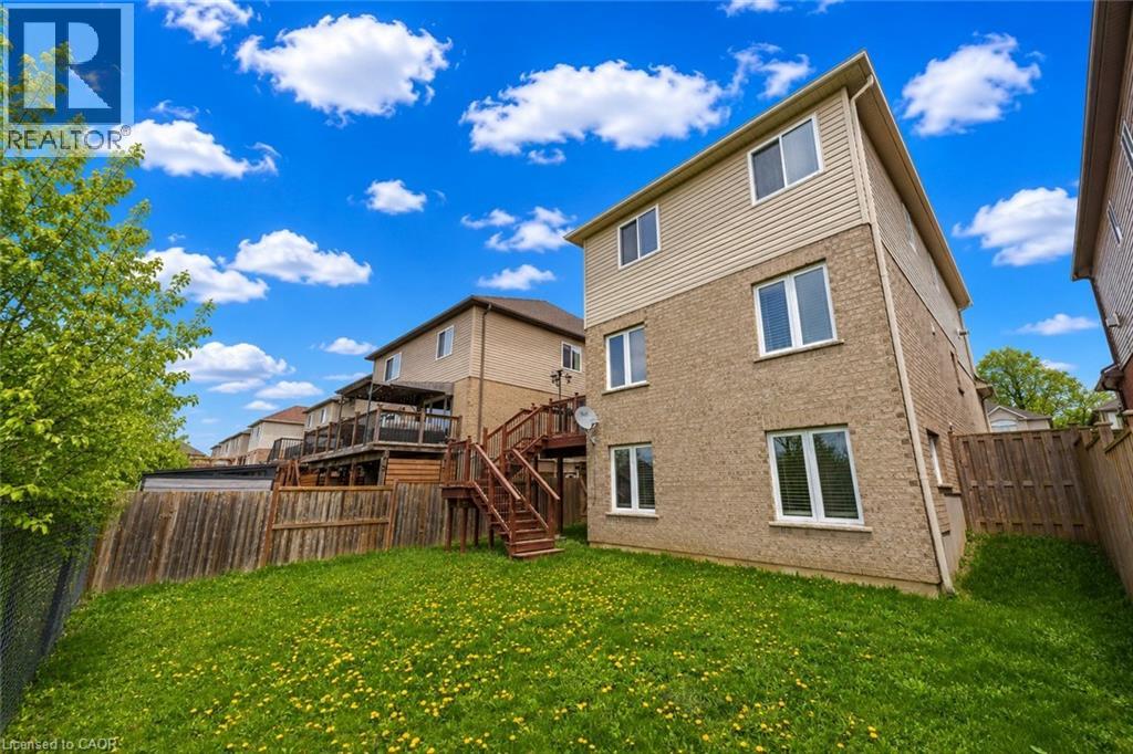 109 ROBERT SIMONE Way thumbnail 41