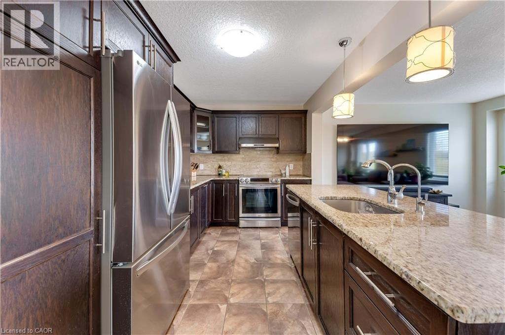 109 ROBERT SIMONE Way thumbnail 7