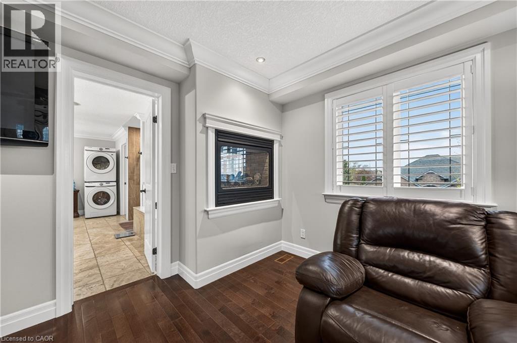 245 JOSEPH SCHOERG Crescent thumbnail 27