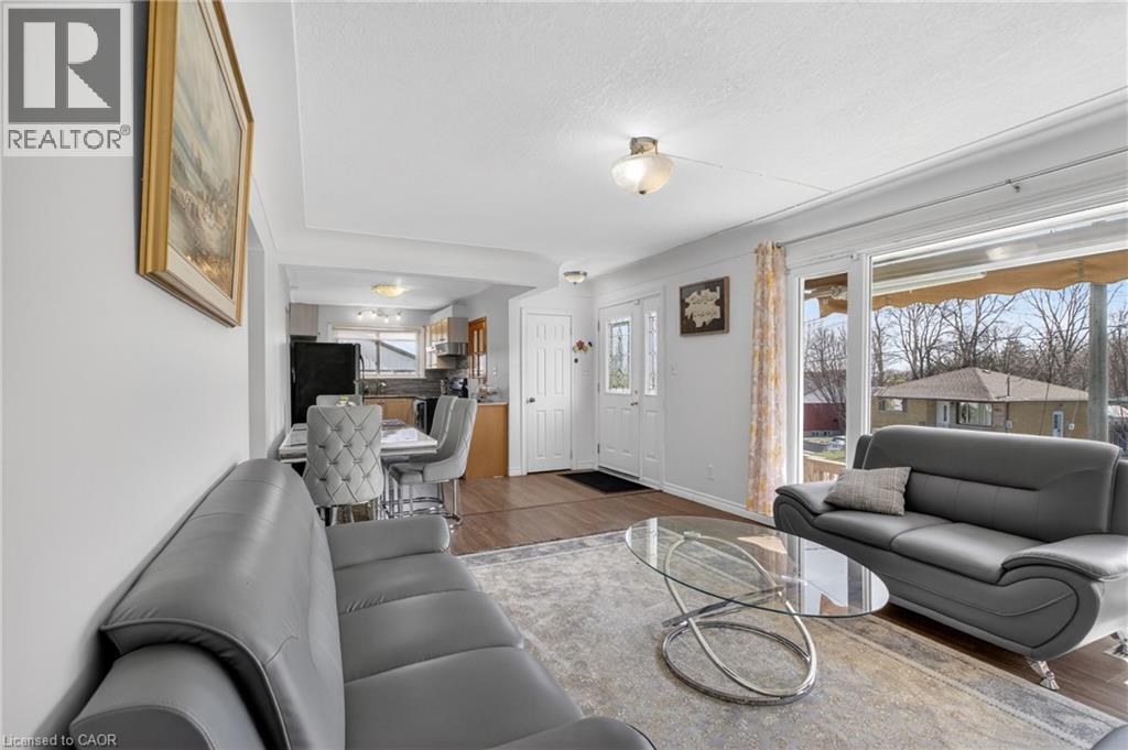 270 MAUSSER Avenue thumbnail 10