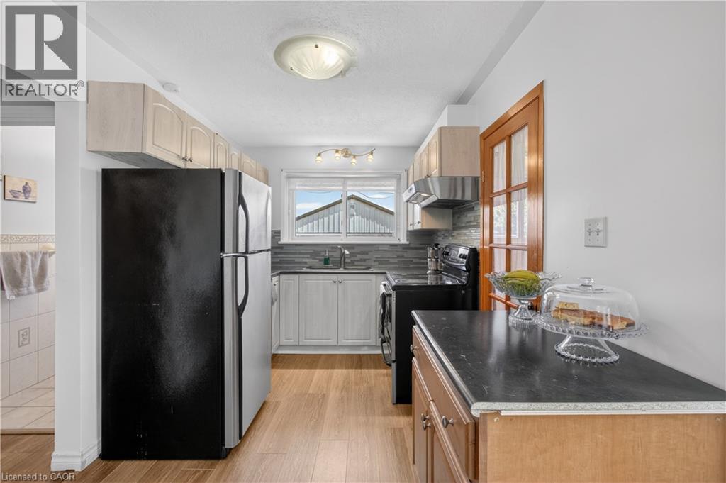 270 MAUSSER Avenue thumbnail 15