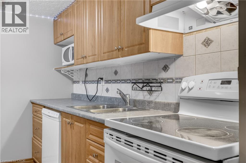 270 MAUSSER Avenue thumbnail 32