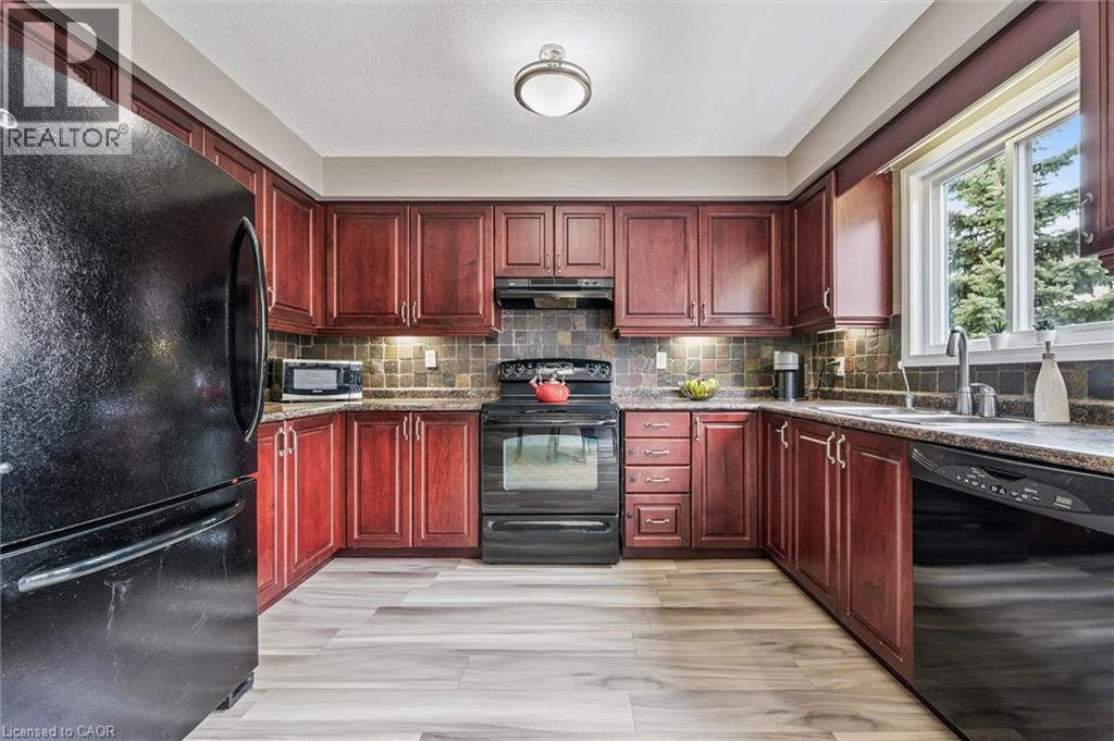 1941 OTTAWA Street S Unit# 15B thumbnail 12