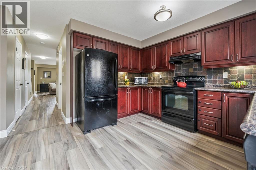 1941 OTTAWA Street S Unit# 15B thumbnail 11