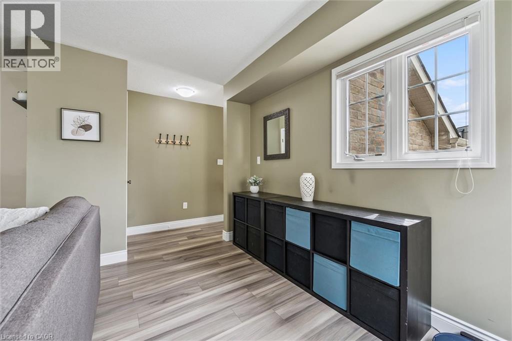 1941 OTTAWA Street S Unit# 15B thumbnail 6