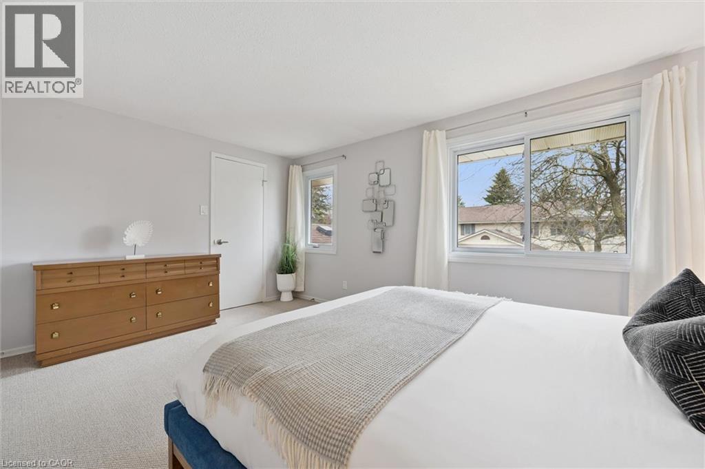 375 KINGSCOURT Drive Unit# 27 thumbnail 17