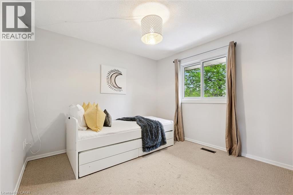 375 KINGSCOURT Drive Unit# 27 thumbnail 19