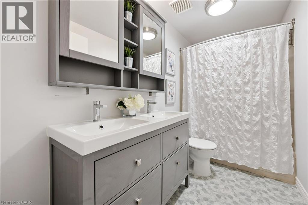 375 KINGSCOURT Drive Unit# 27 thumbnail 21