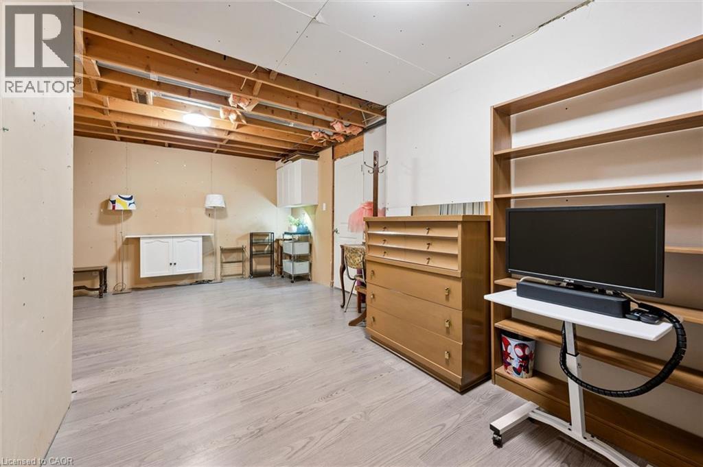 375 KINGSCOURT Drive Unit# 27 thumbnail 22