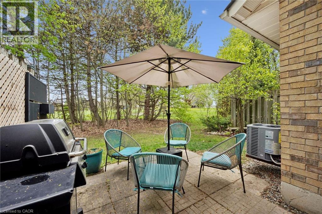 375 KINGSCOURT Drive Unit# 27 thumbnail 25