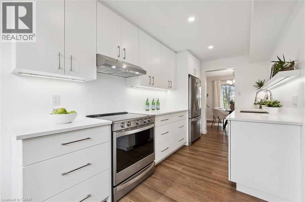 375 KINGSCOURT Drive Unit# 27 thumbnail 6
