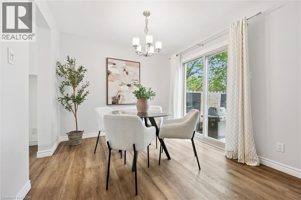 375 KINGSCOURT Drive Unit# 27 thumbnail 9