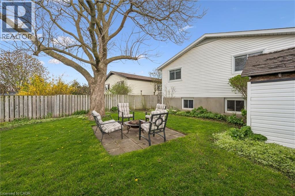 49 BROKEN OAK Crescent thumbnail 33