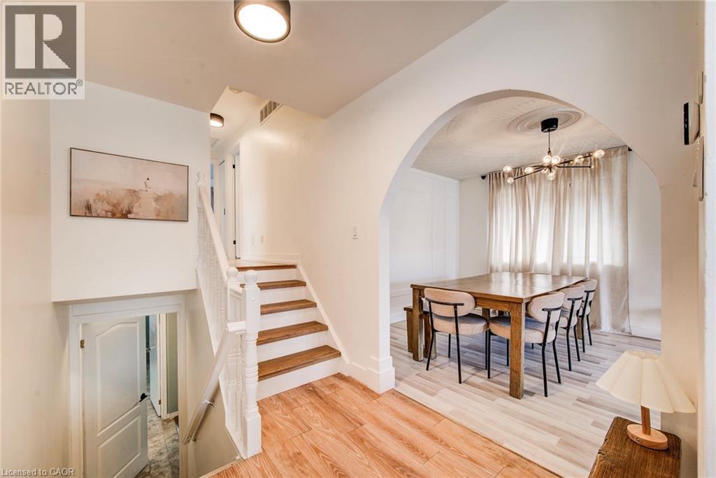 43 SOUTHVIEW Crescent thumbnail 5