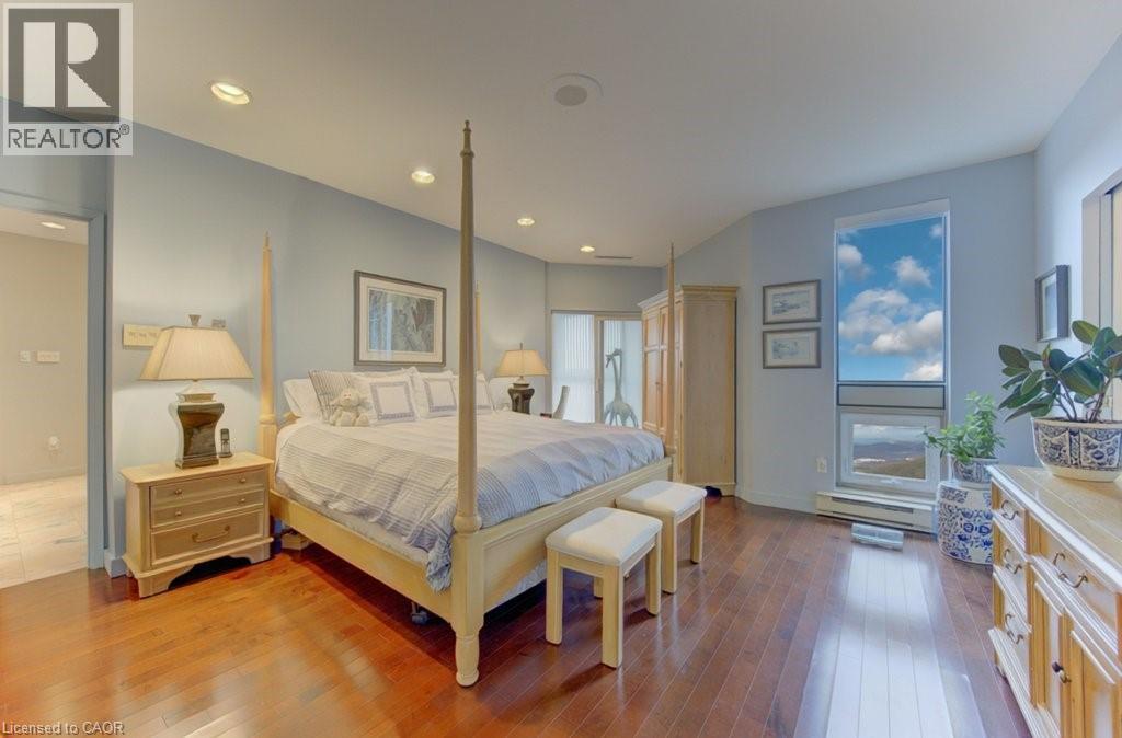 265 WESTCOURT Place Unit# PH9 thumbnail 35