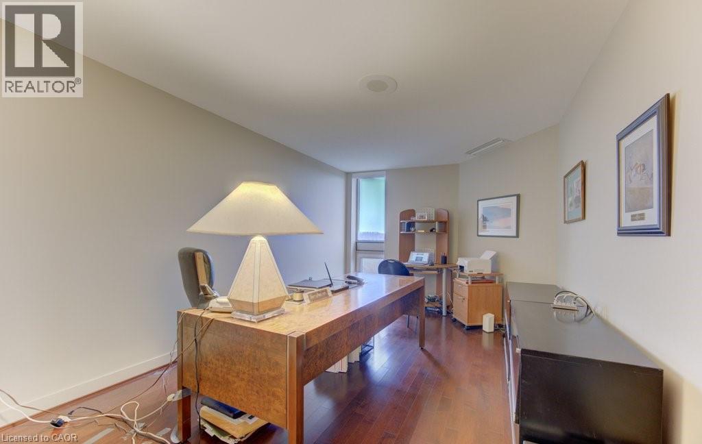265 WESTCOURT Place Unit# PH9 thumbnail 34