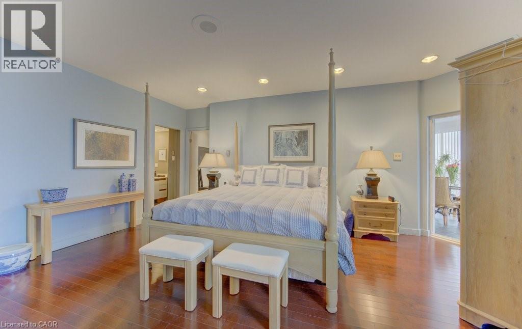 265 WESTCOURT Place Unit# PH9 thumbnail 37