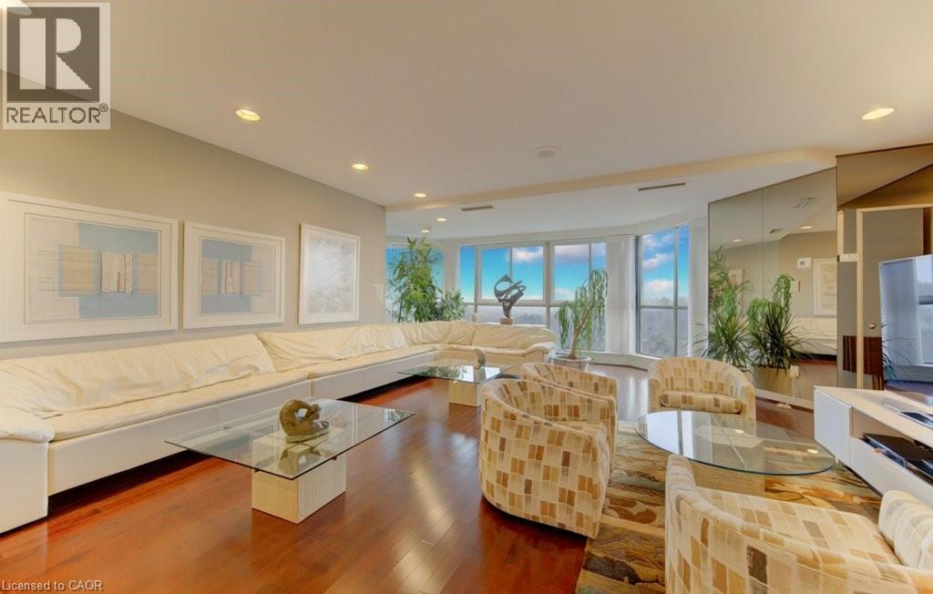 265 WESTCOURT Place Unit# PH9 thumbnail 19