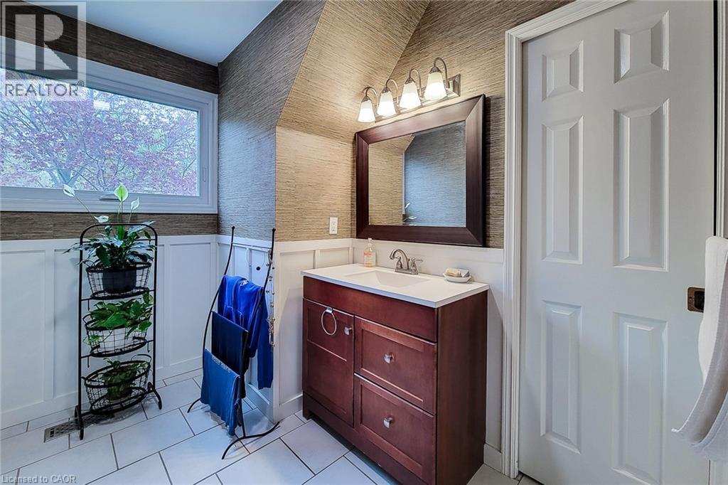 49 ASHWOOD Drive thumbnail 33