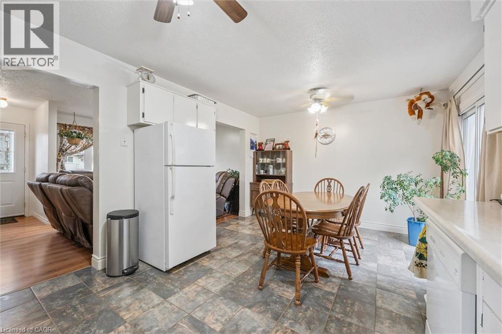 105 ORIOLE Parkway thumbnail 15