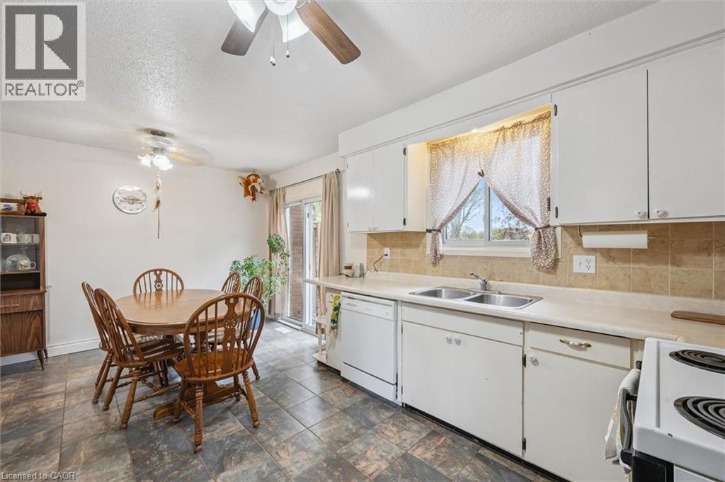 105 ORIOLE Parkway thumbnail 14