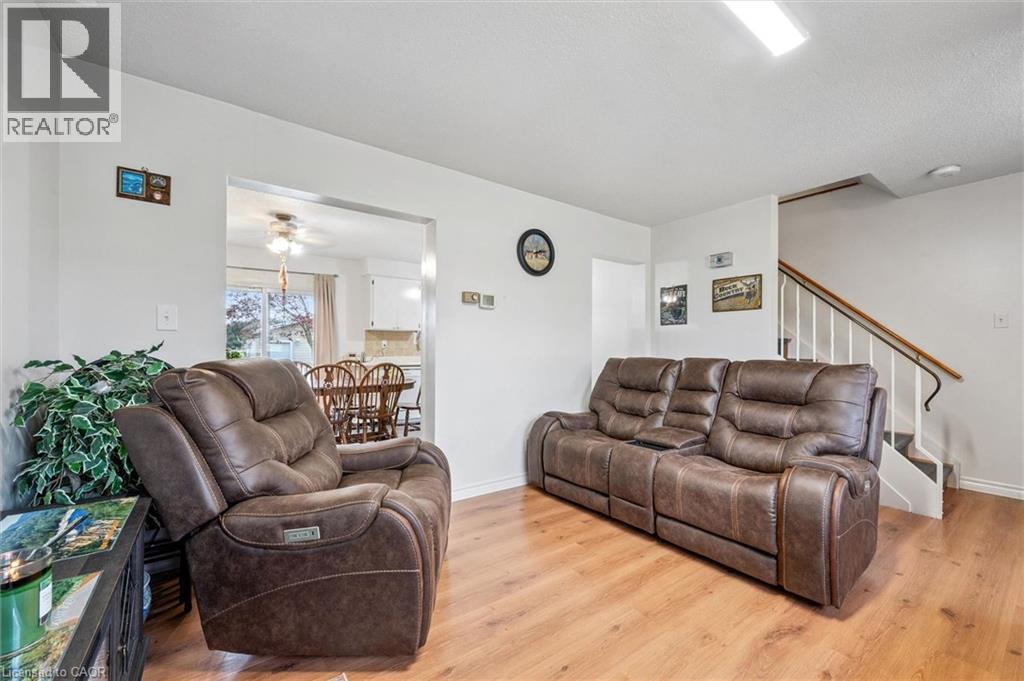 105 ORIOLE Parkway thumbnail 11