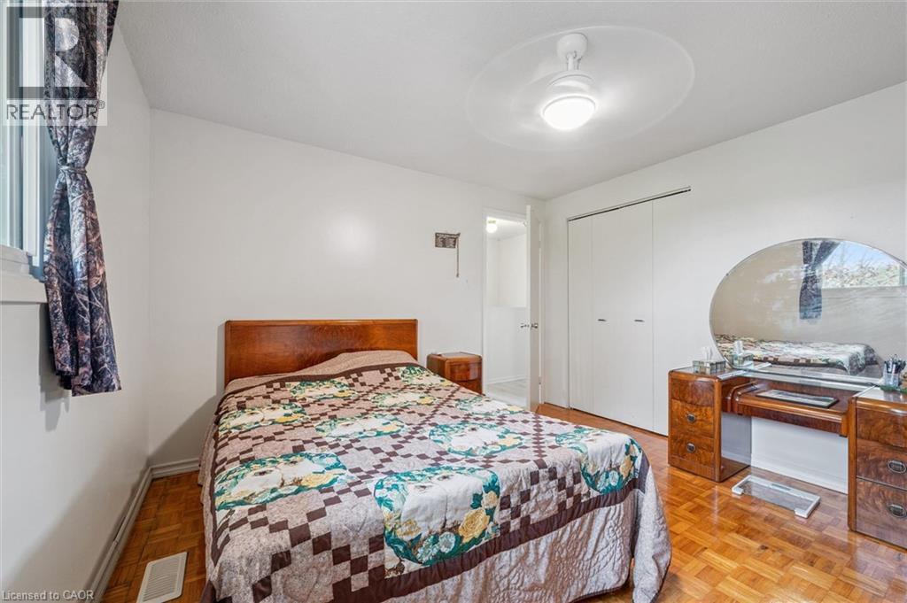 105 ORIOLE Parkway thumbnail 20