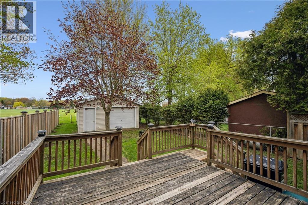 105 ORIOLE Parkway thumbnail 35