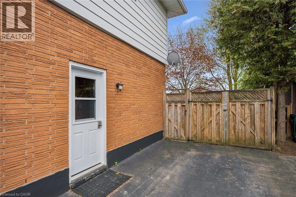 105 ORIOLE Parkway thumbnail 27