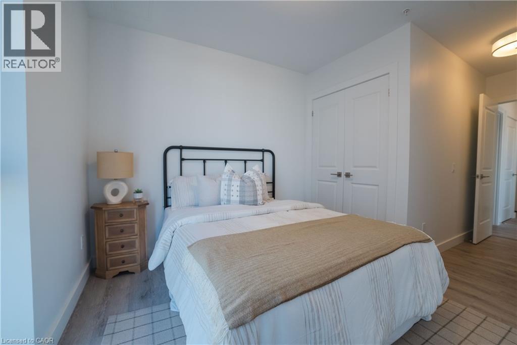 15 GLEBE Street Unit# 1701 thumbnail 13