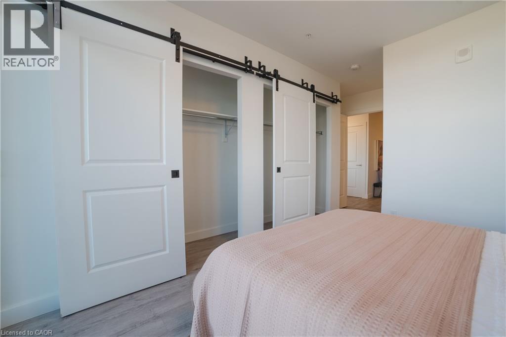 15 GLEBE Street Unit# 1701 thumbnail 18