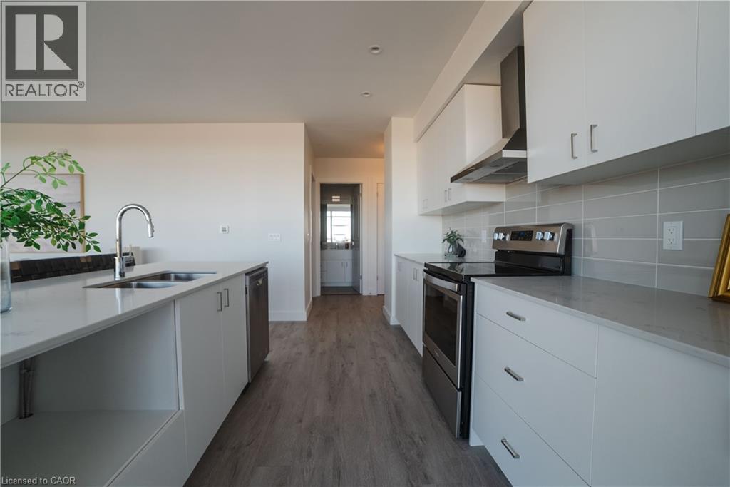 15 GLEBE Street Unit# 1701 thumbnail 7