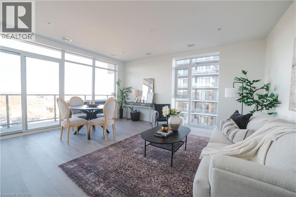 15 GLEBE Street Unit# 1701 thumbnail 9
