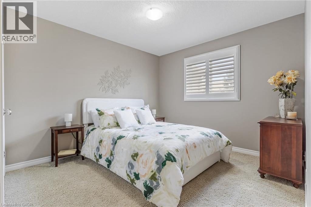 555 CHABLIS Drive Unit# 18 thumbnail 21
