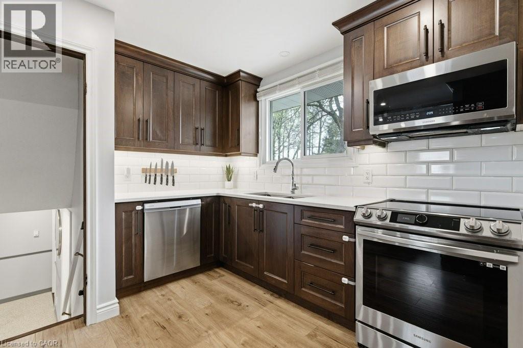 638 GLEN FORREST Boulevard thumbnail 14