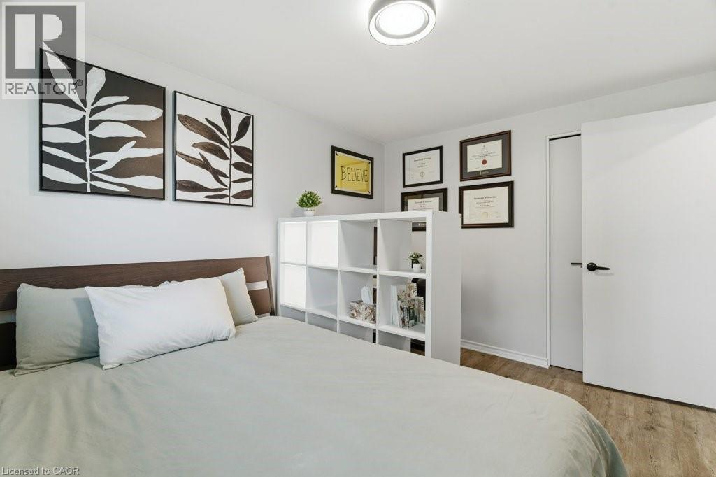 638 GLEN FORREST Boulevard thumbnail 21