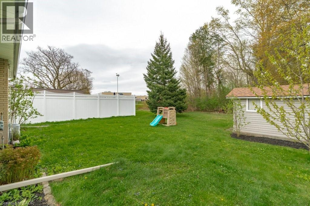 638 GLEN FORREST Boulevard thumbnail 34