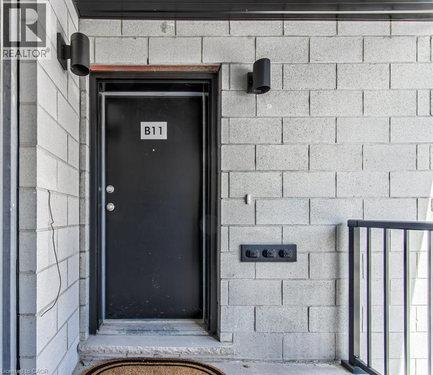 410 NORTHFIELD Drive Unit# B11 thumbnail 3