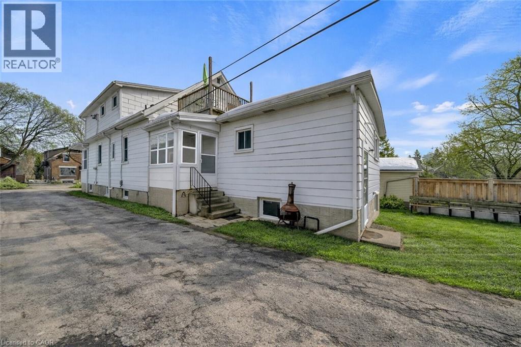 141 SAMUEL Street thumbnail 39