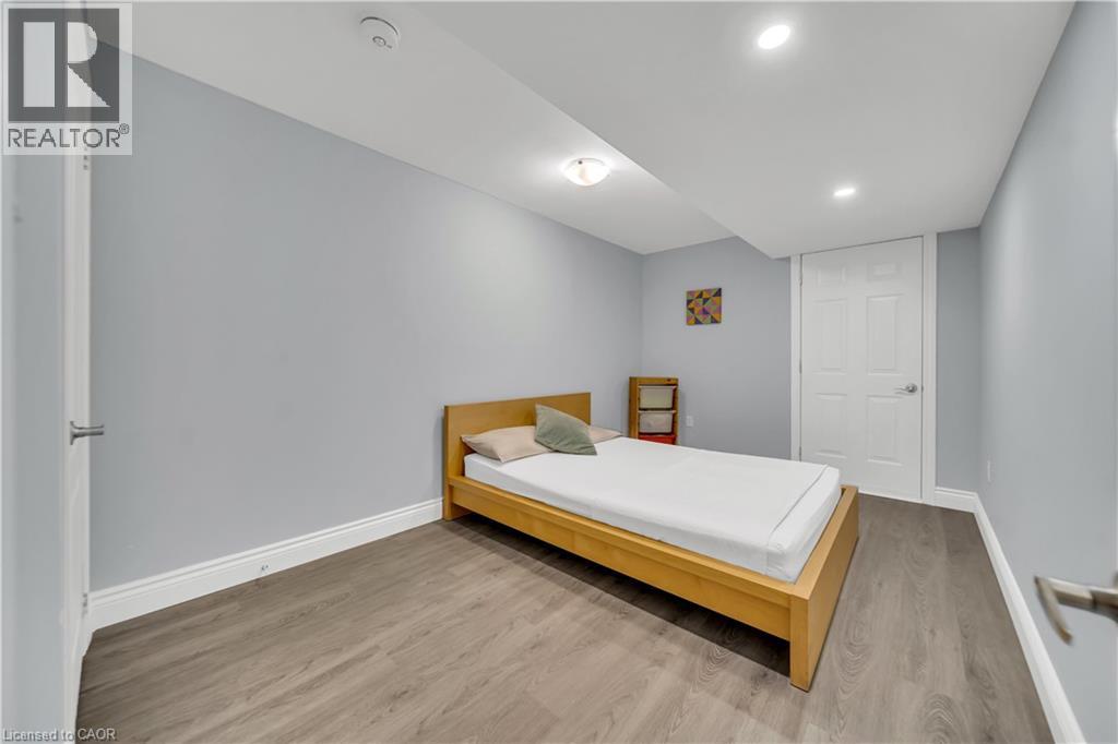 433 TWINLEAF Street thumbnail 43