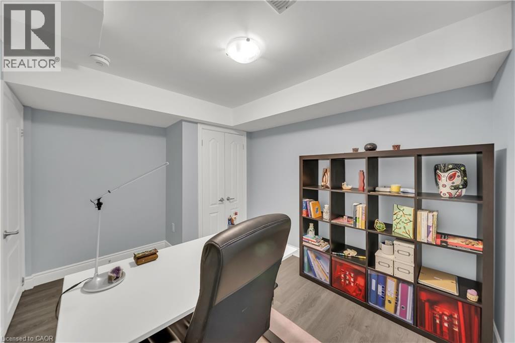 433 TWINLEAF Street thumbnail 41